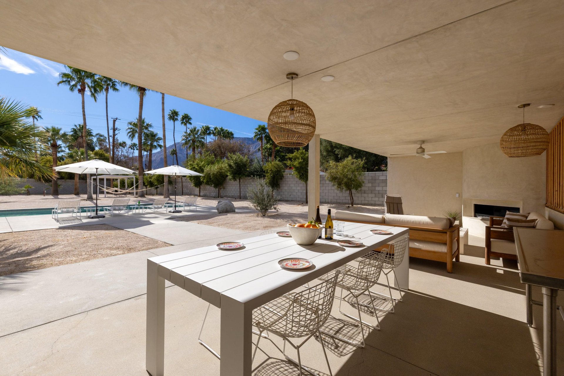 Dine al fresco