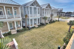 Balcony View of Sunset Park, 2nd Floor