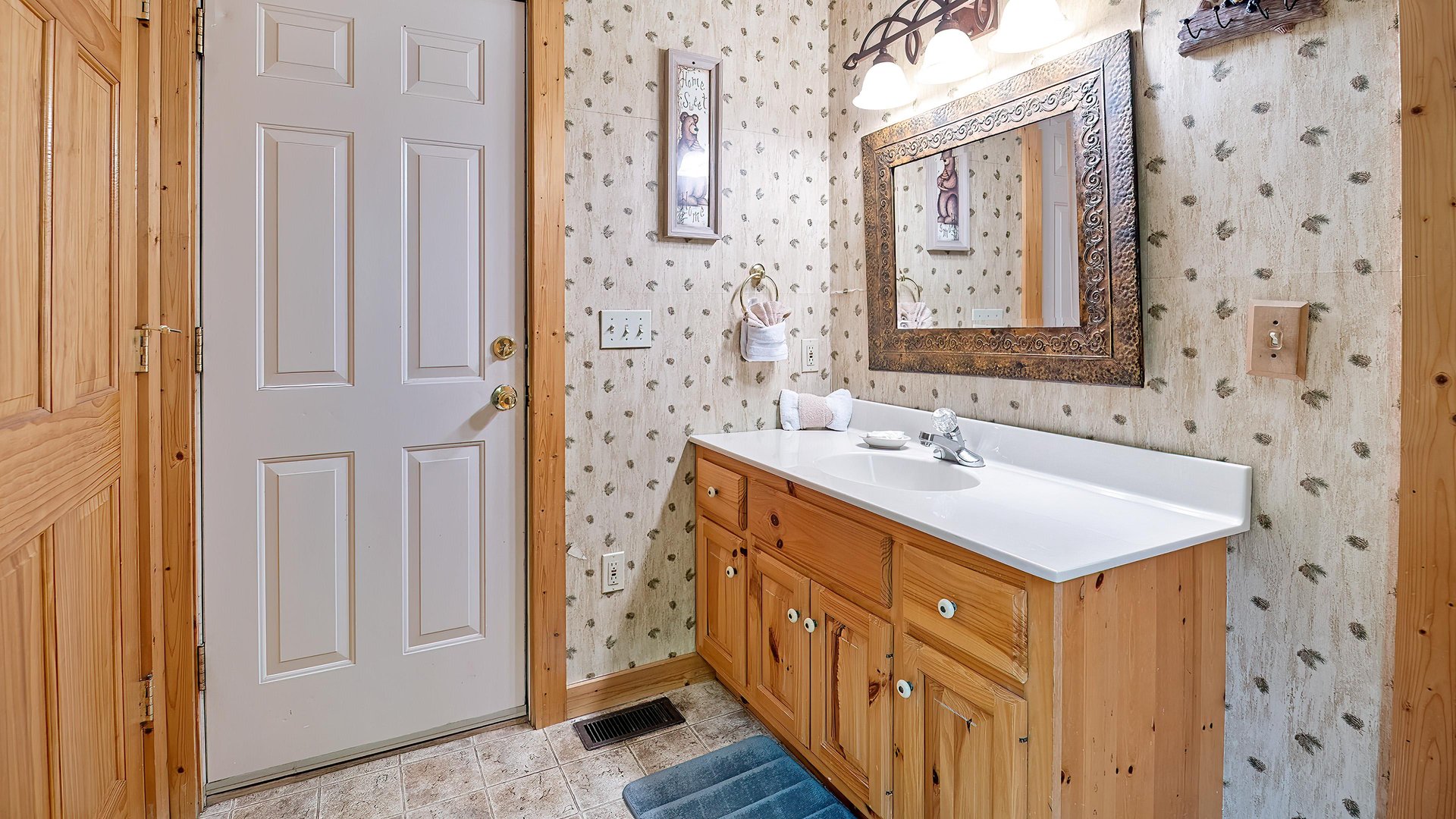 at hooked on bears a 2 bedroom cabin rental located in pigeon forge