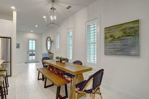 1st Floor Dining Area