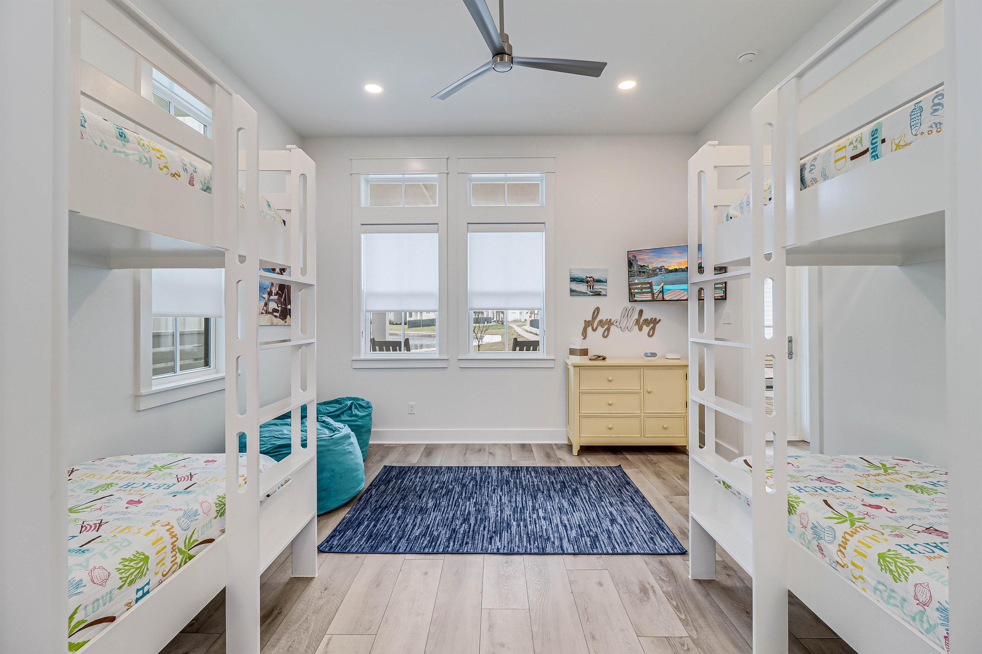 Twin Bunk Bedroom, 1st Floor