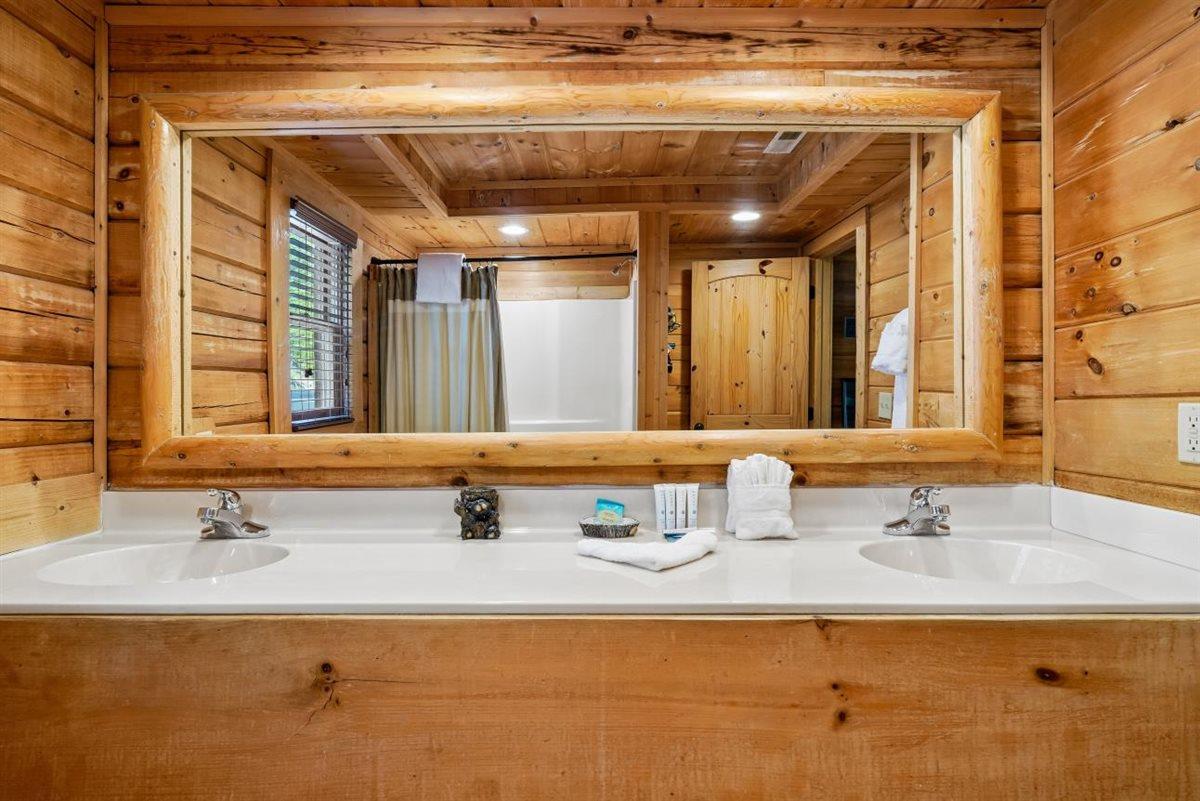 Main LevelBath