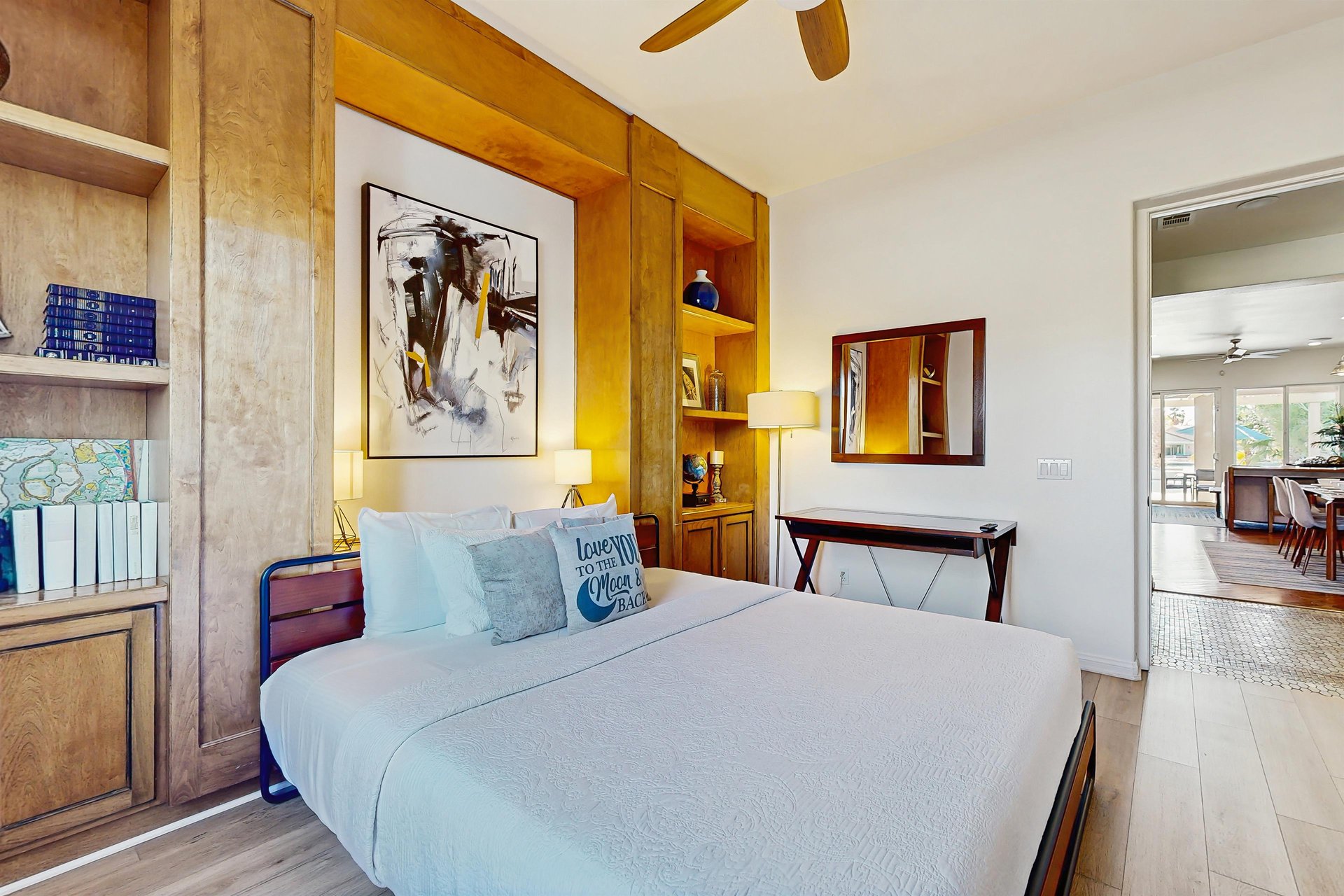 King size bed.