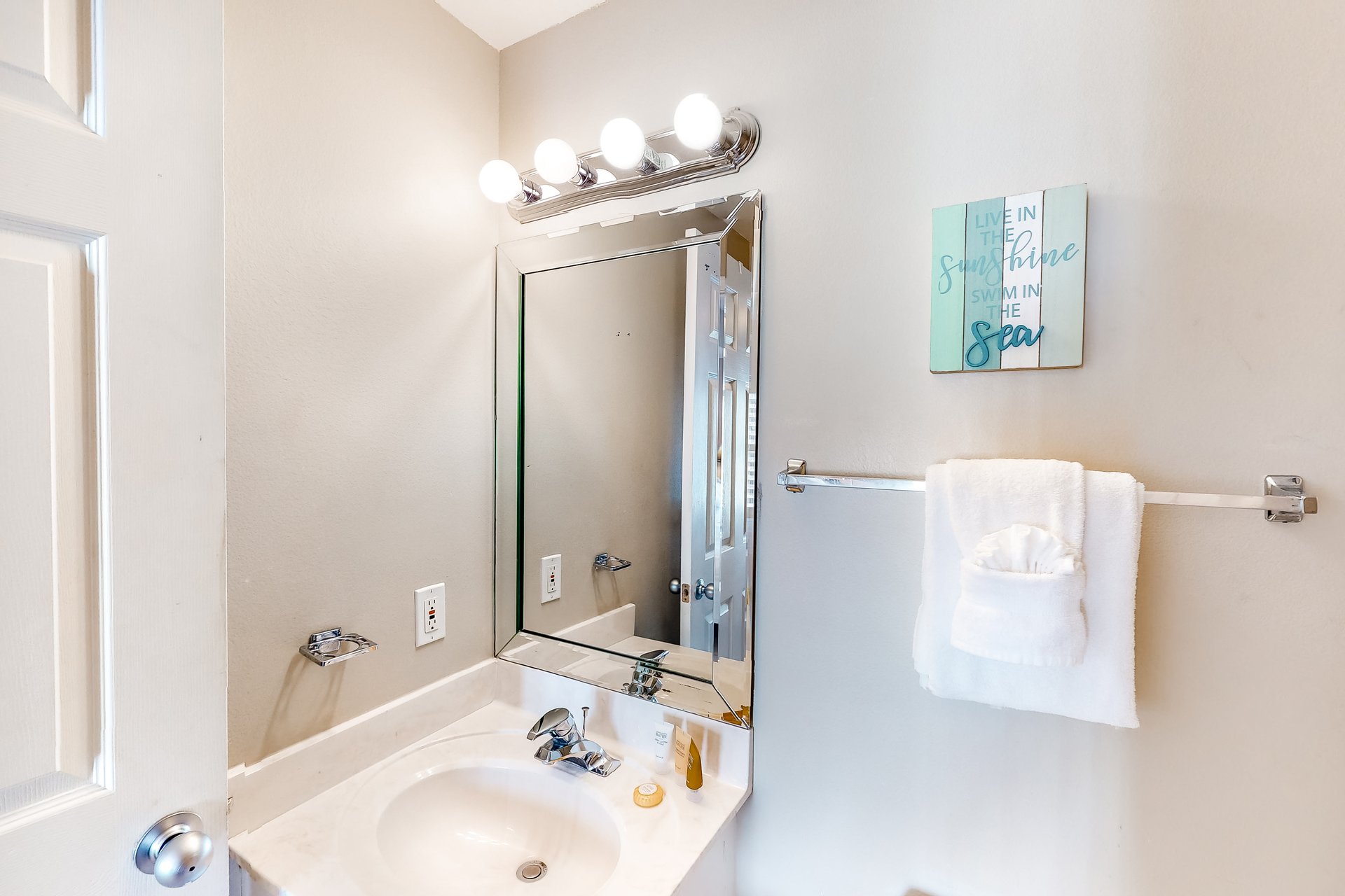 Majestic Sun A1001 24