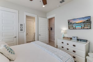 King Bedroom, 1st Floor