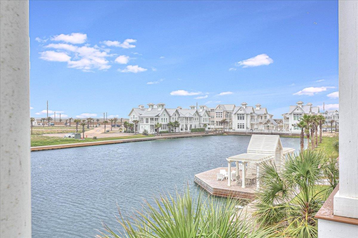 Lakeside Balcony View, 2nd Floor