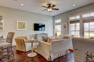 Living Area, 1st Floor