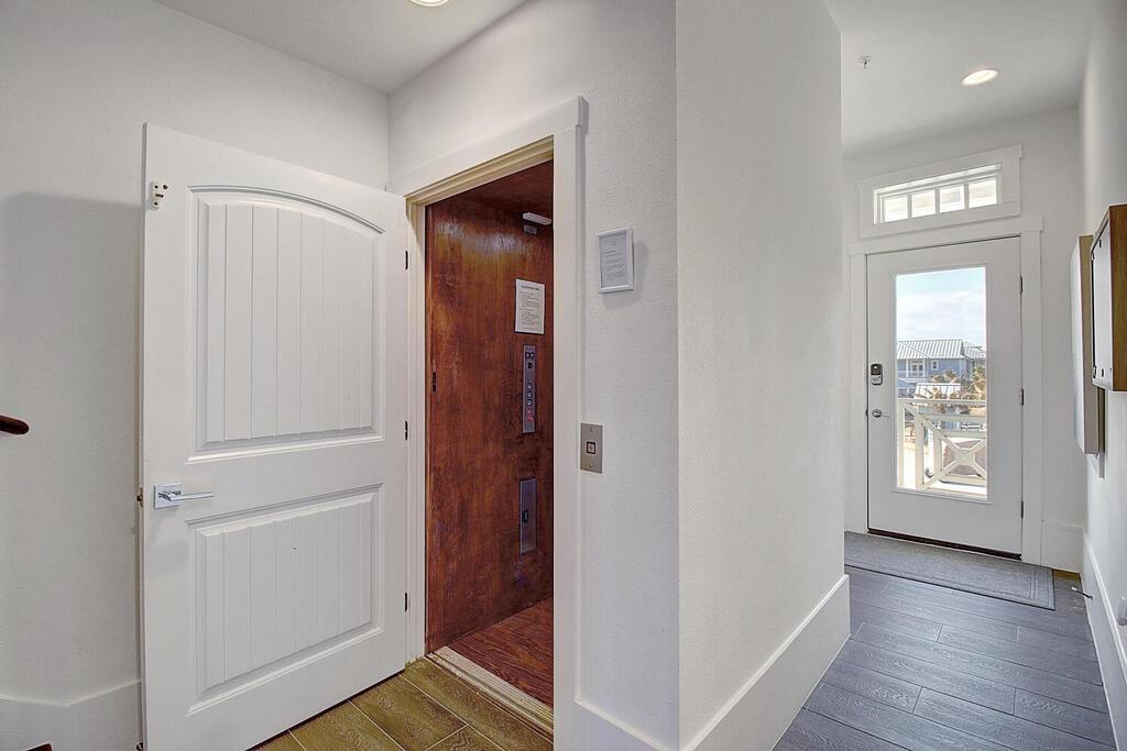 Elevator and Foyer, 2nd Floor