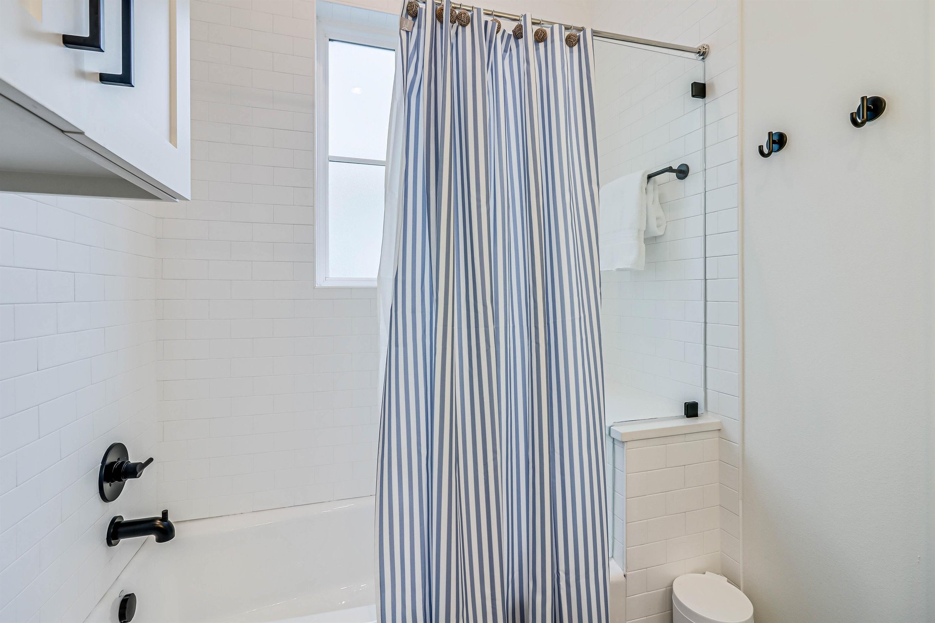 Bunk Room Ensuite Bathroom, 1st Floor