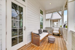 2nd Floor Balcony off Living Room