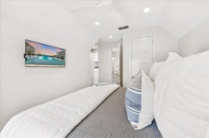 3rd Floor, King Bedroom