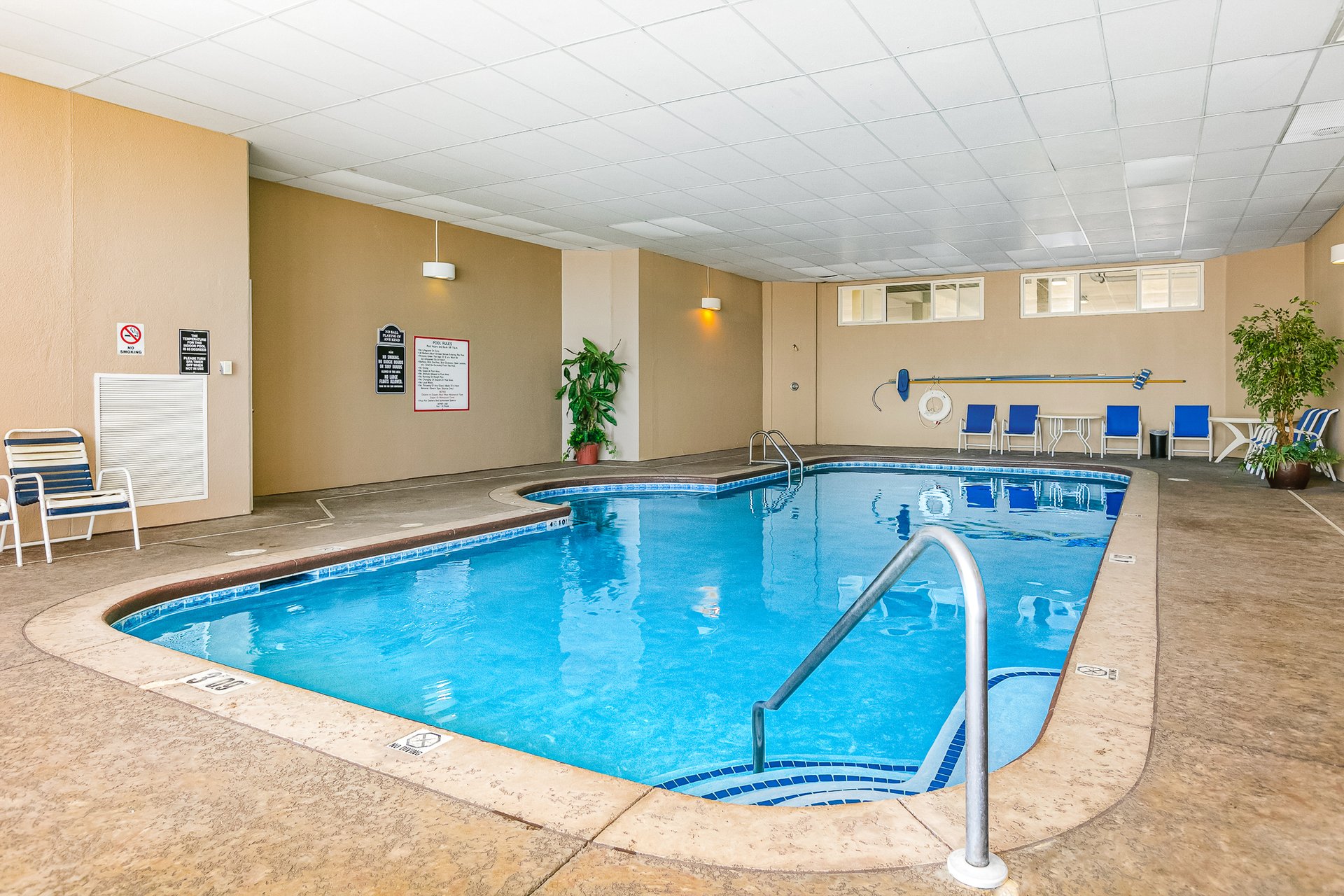 Admirals Quarters 1506 23