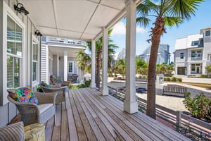 Front Porch, 1st Floor