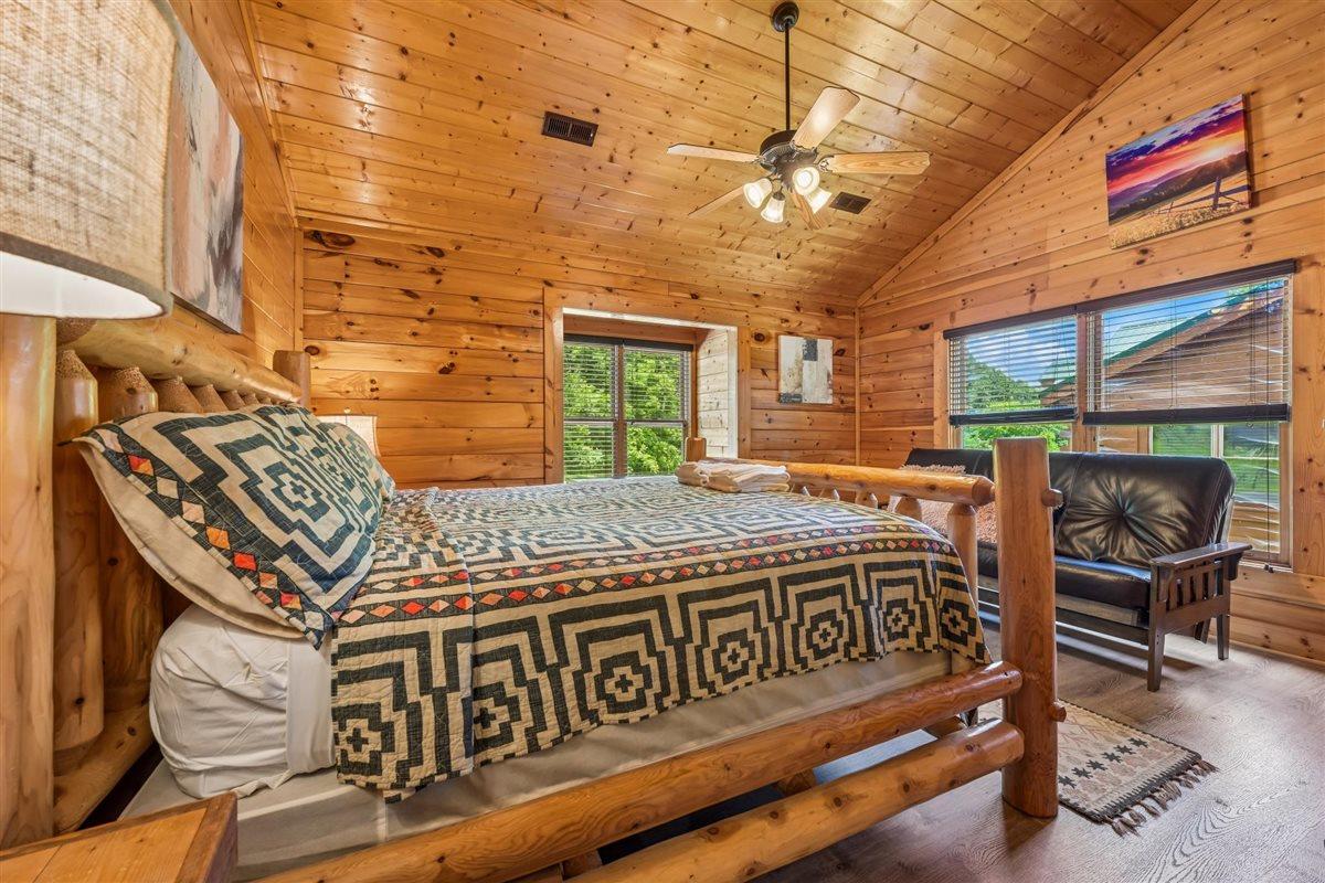 096Bedroom