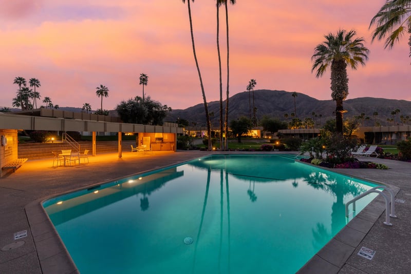 Community Pool and BBQ Access