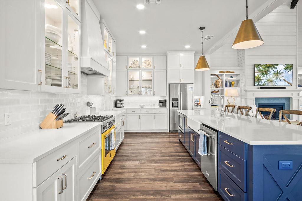 Kitchen, 2nd Floor