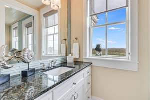 King Suite, 2nd Floor