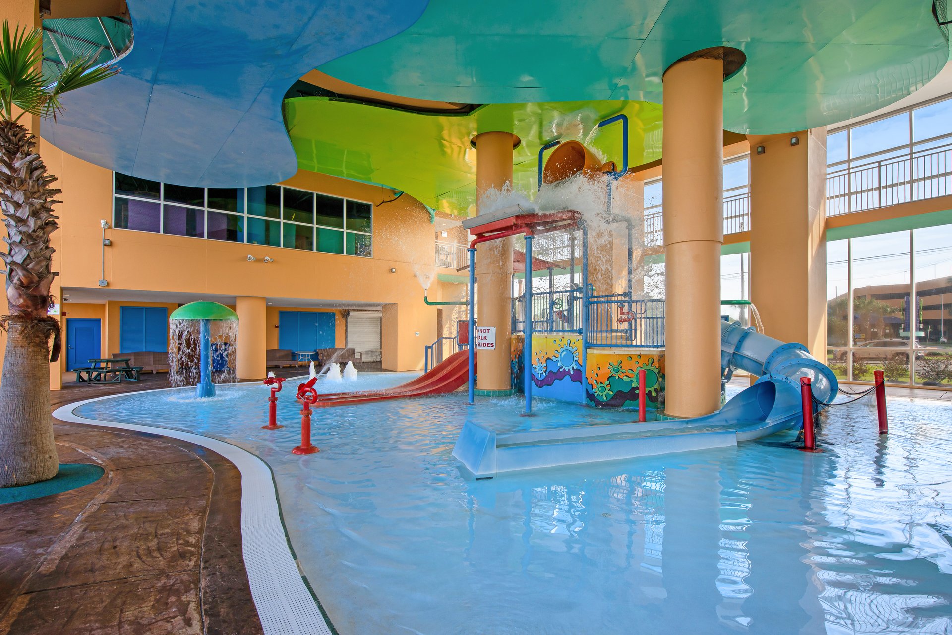 Splash Resort 1404W 28