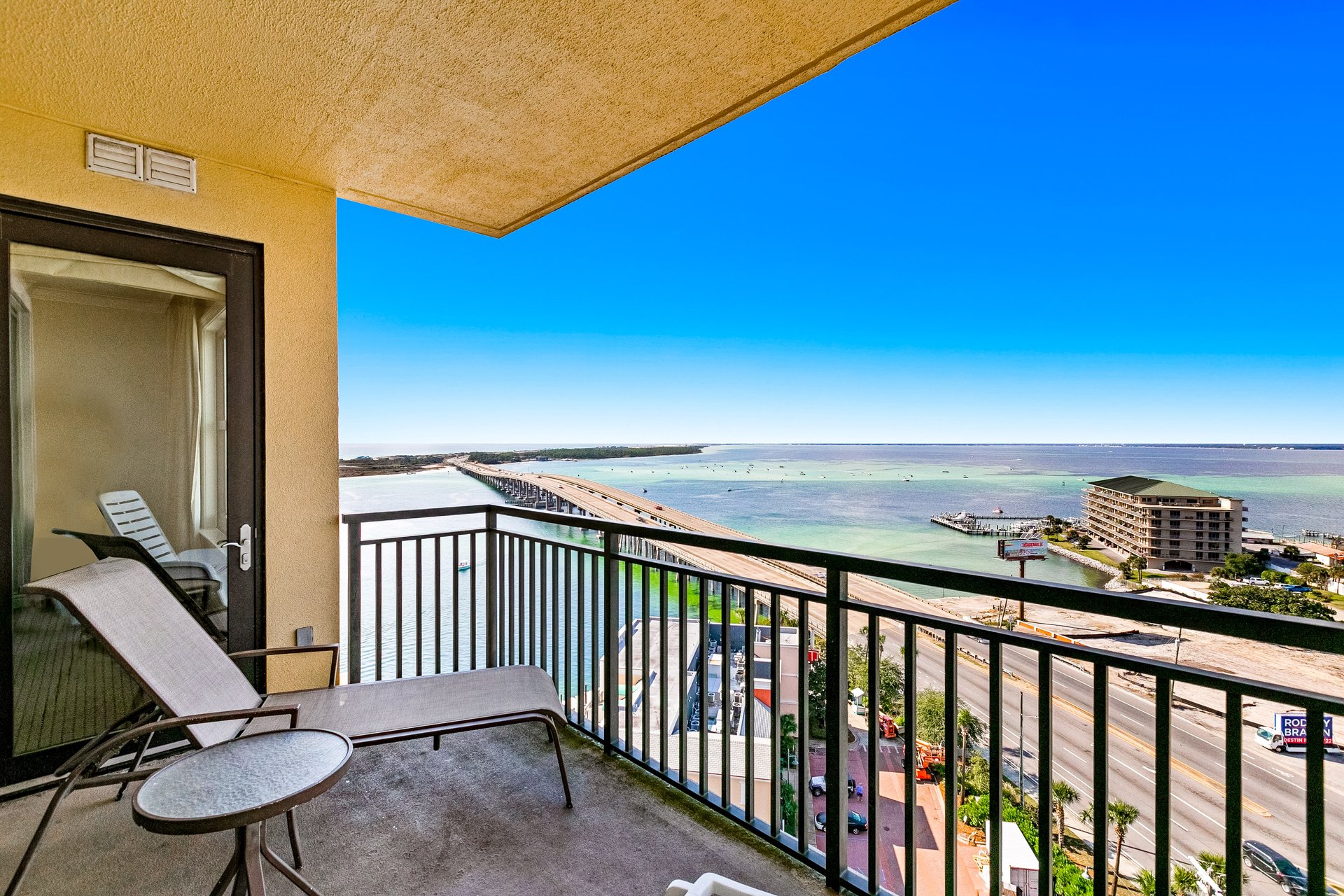 Emerald Grande 927 2