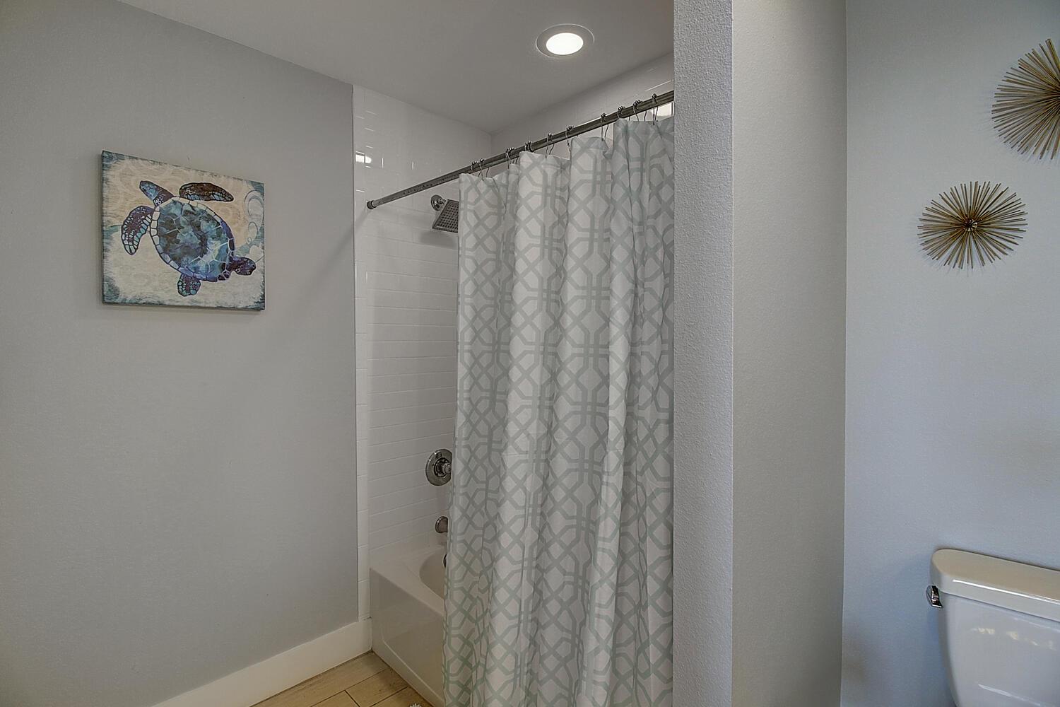 Private Queen Bathroom