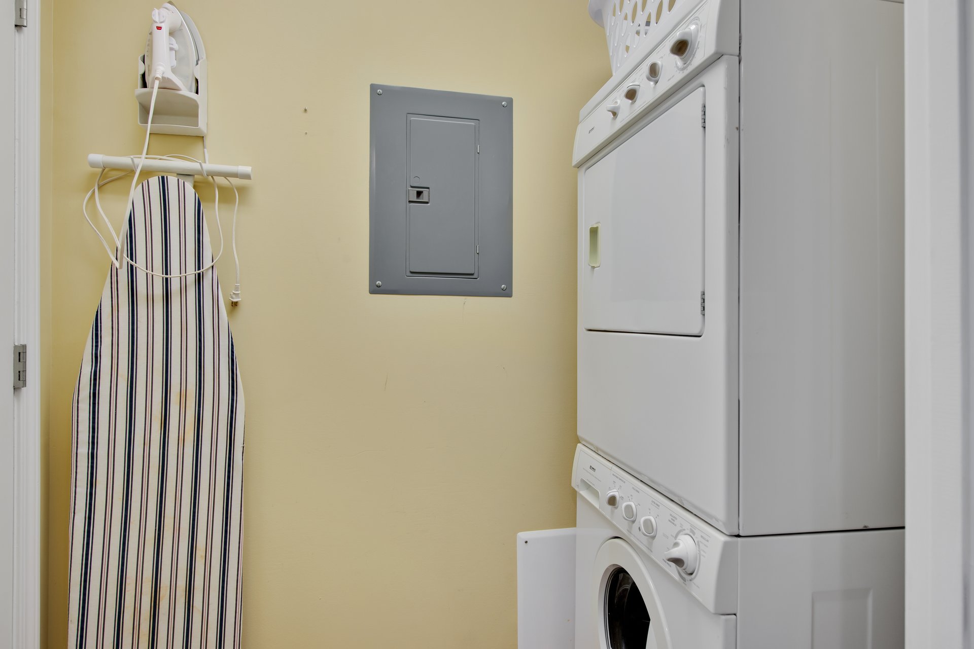 Splash Resort 1404W 18