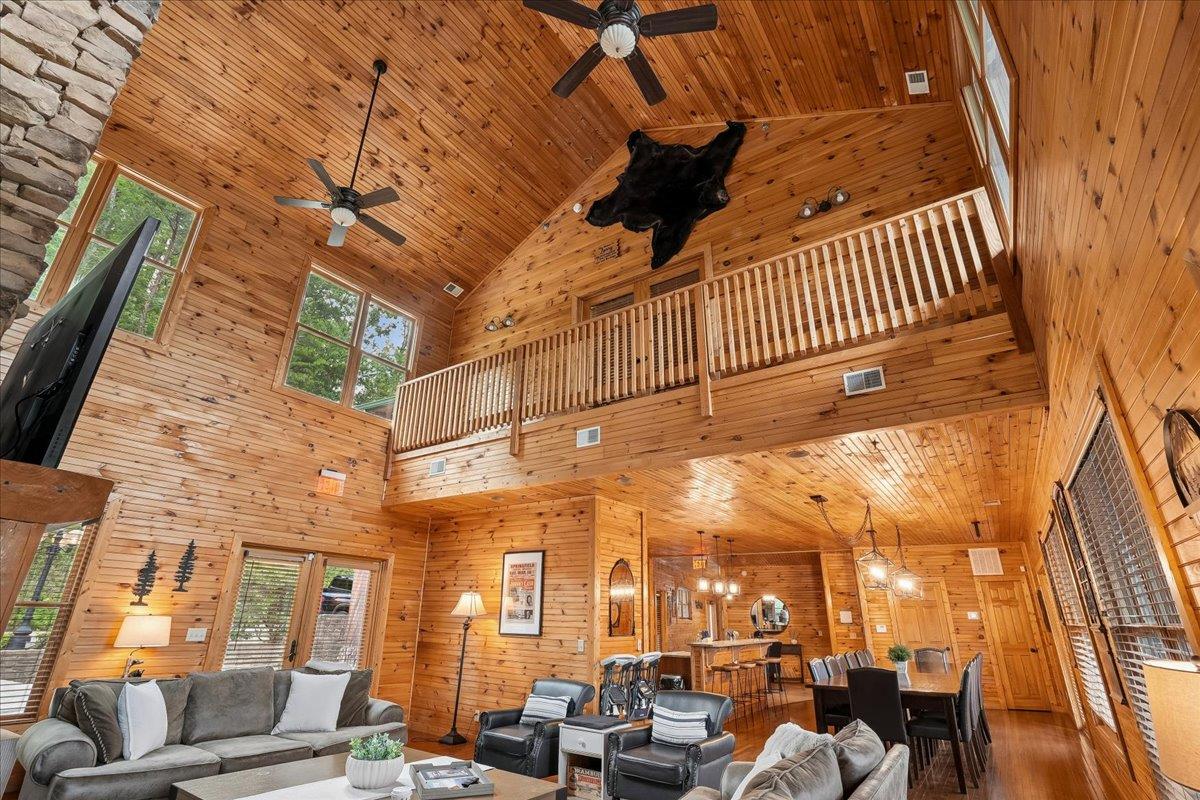008Living Room