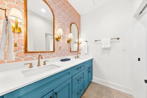 Jack  Jill Bathroom, 3rd Floor