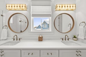 Primary King Bathroom, 2nd Floor