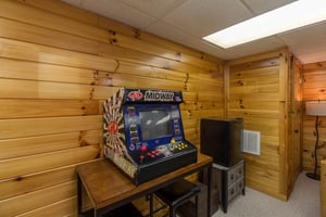 Table top arcade game at Kellys Cabin, a 1 bedroom cabin rental located in Pigeon Forge