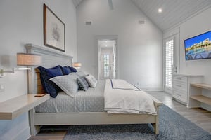 Primary King Bedroom, 2nd Floor