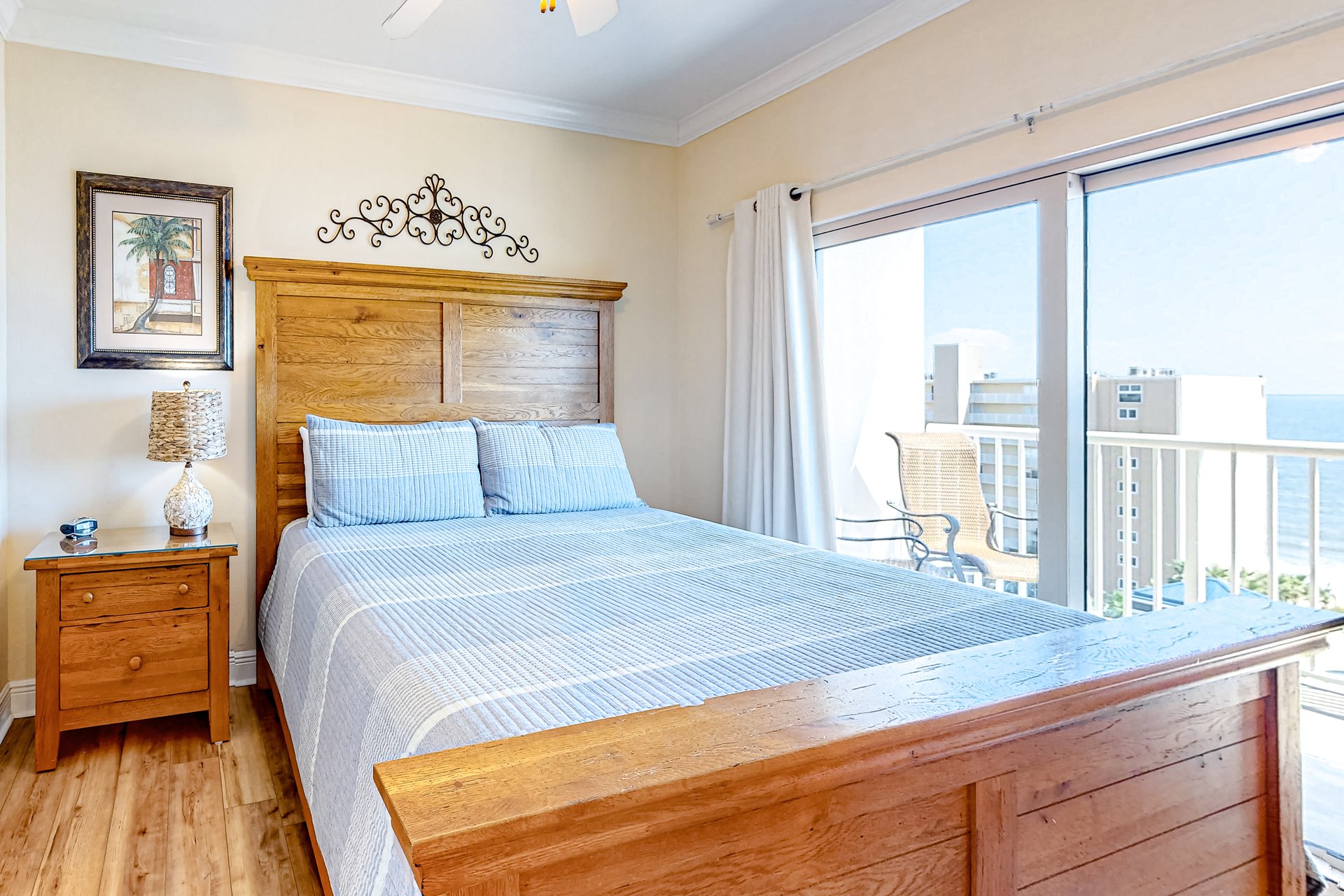 Crystal Tower 807 11