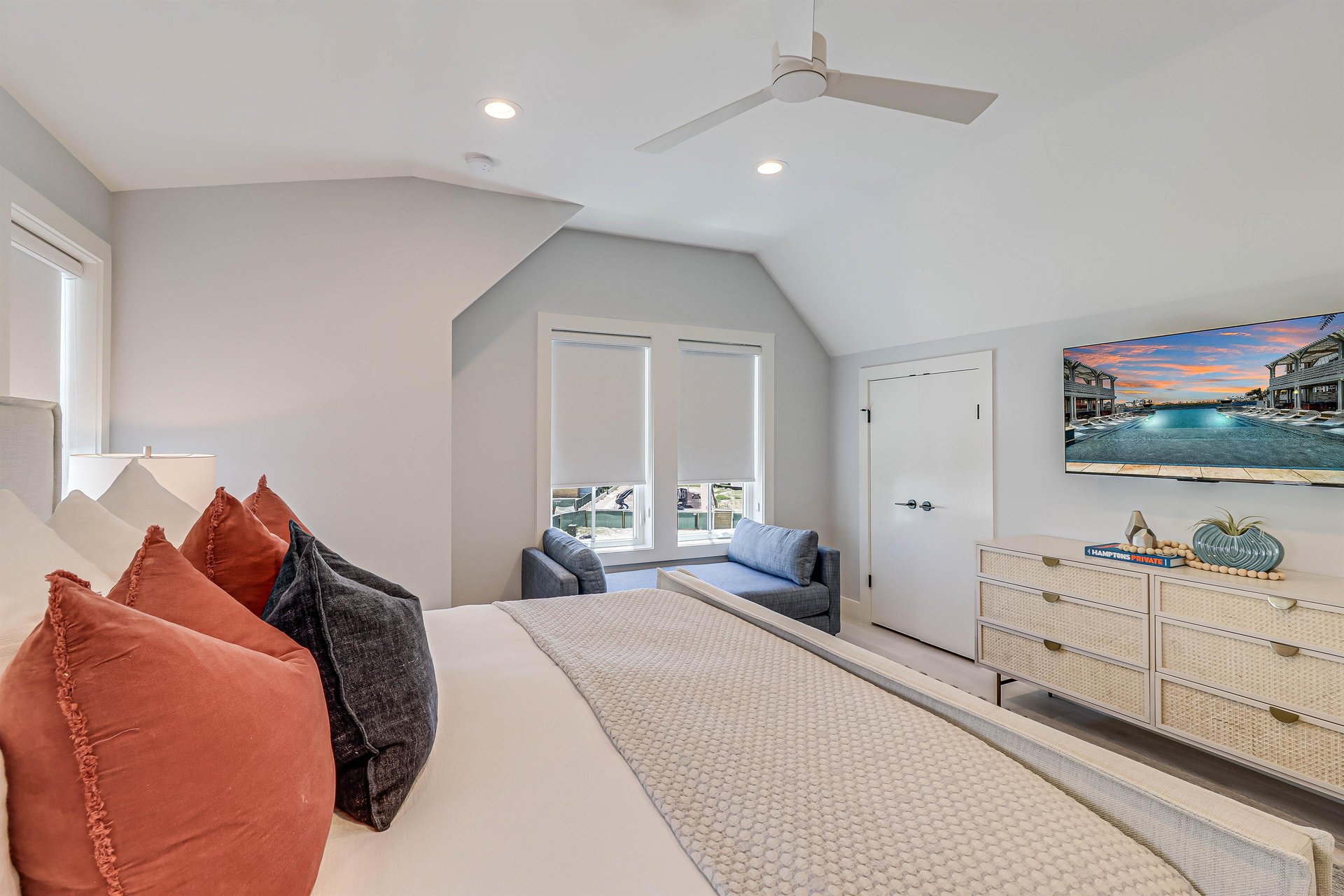 King Suite, 3rd Floor