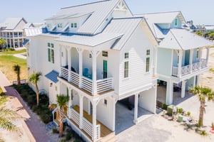 Welcome to Tropic Like Its Hot