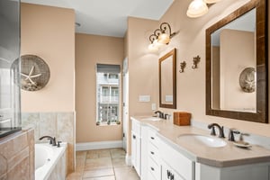 Wide View 2nd Floor Primary King Bathroom