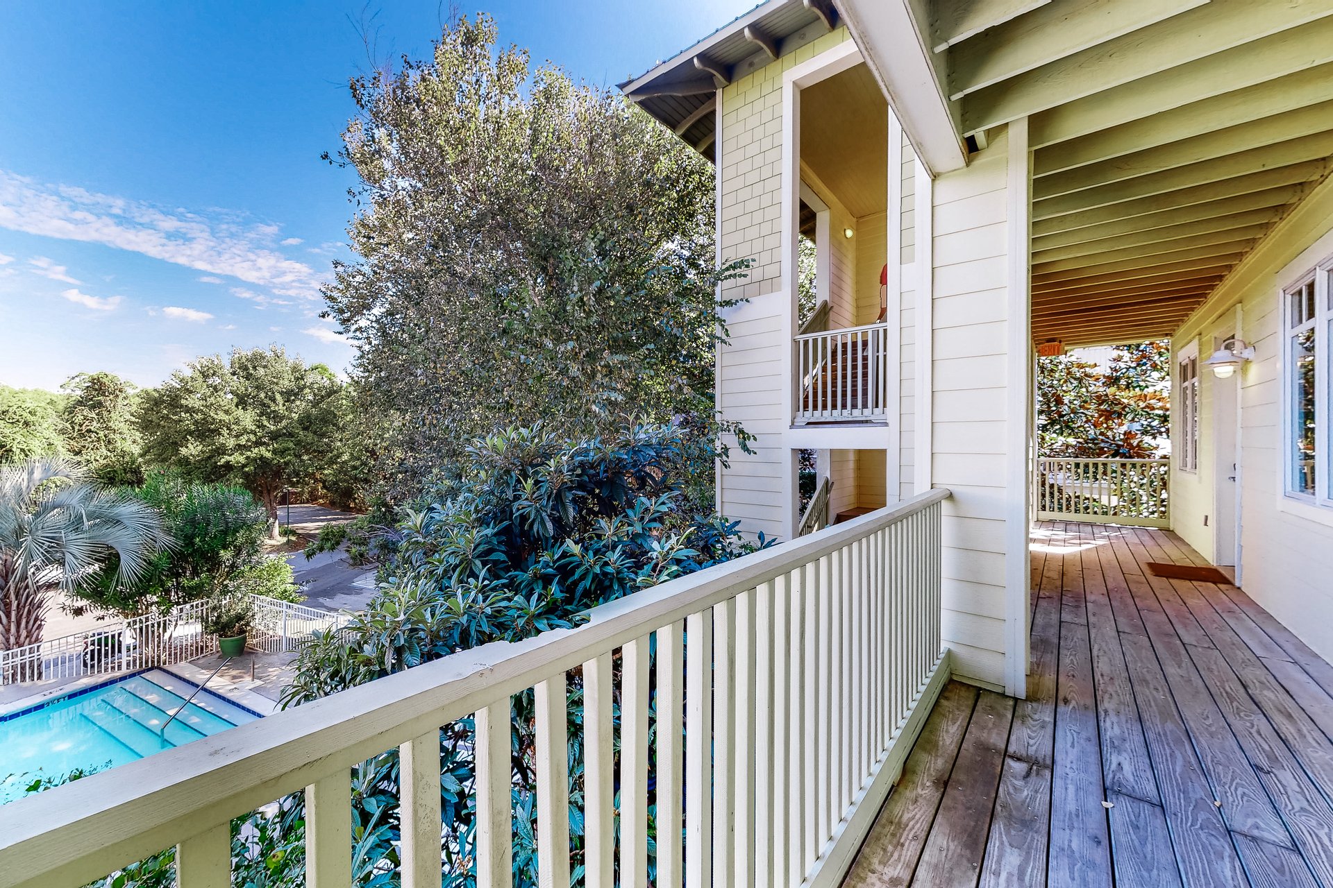 Grand Isle Getaway 205 26