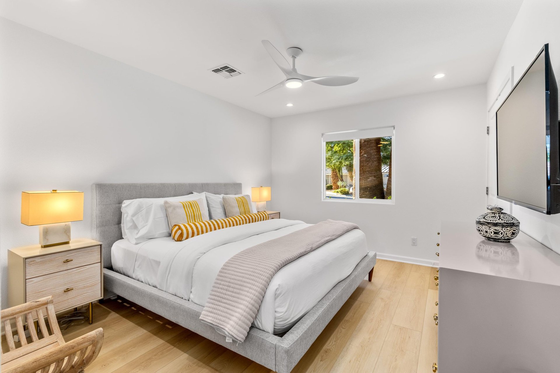 Guest bedroom