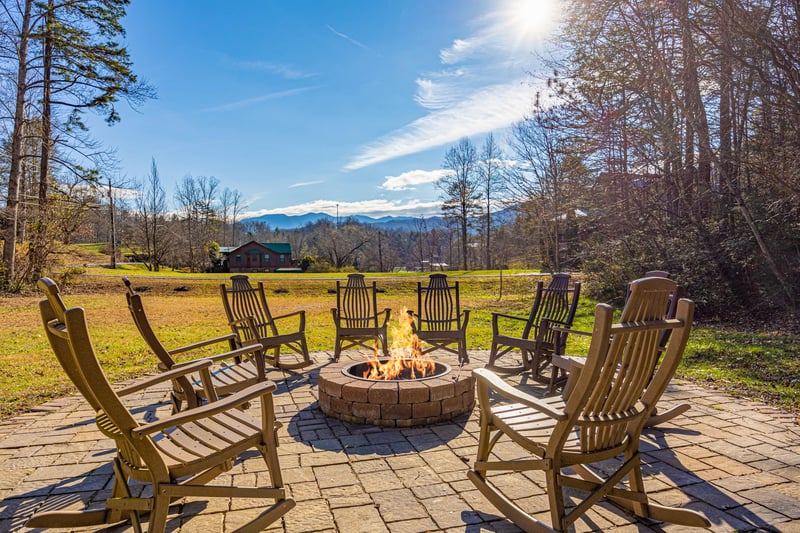 Outdoor seating for 8 with fire pit