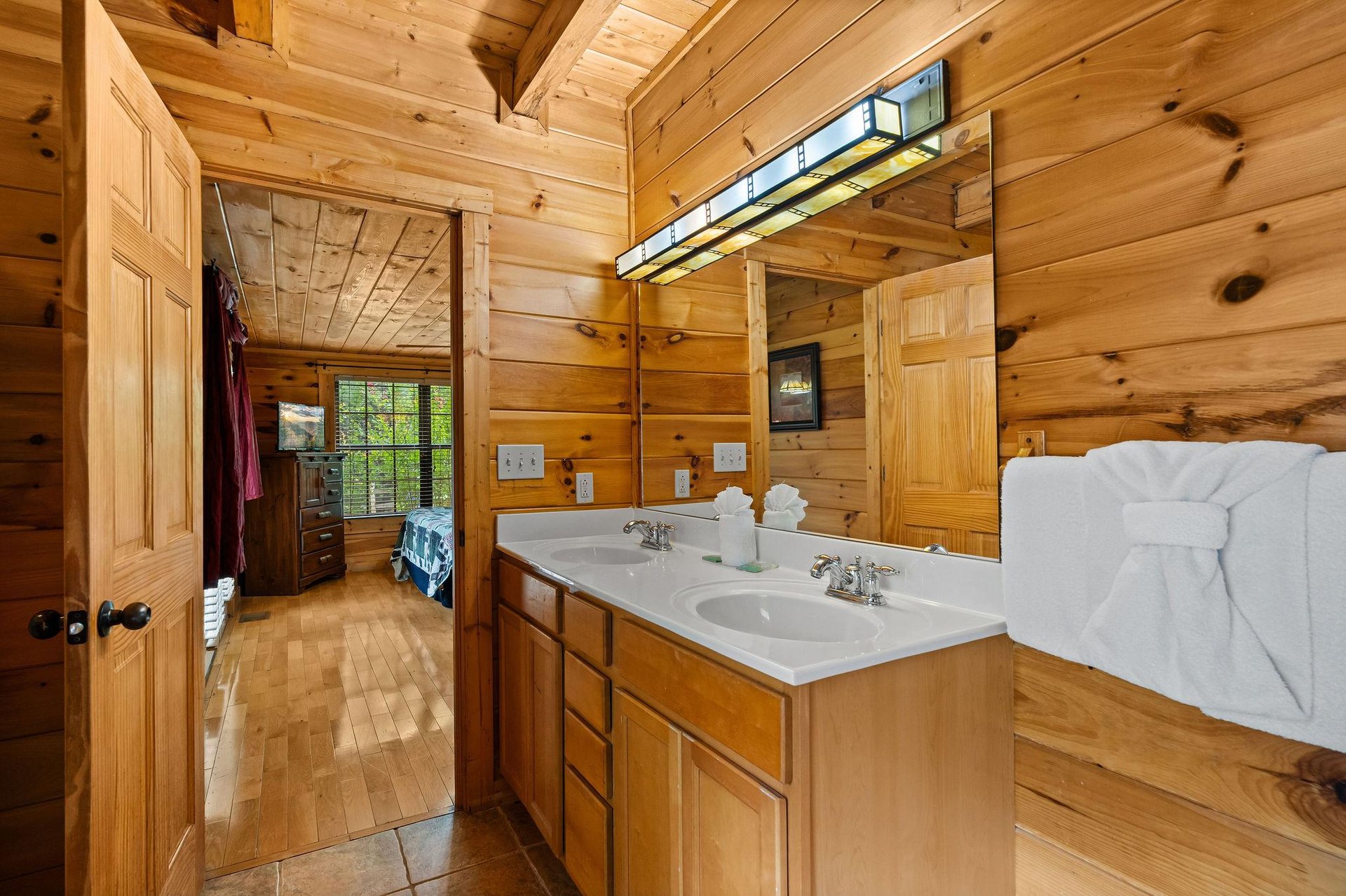 ridgetoptheatrelodge21