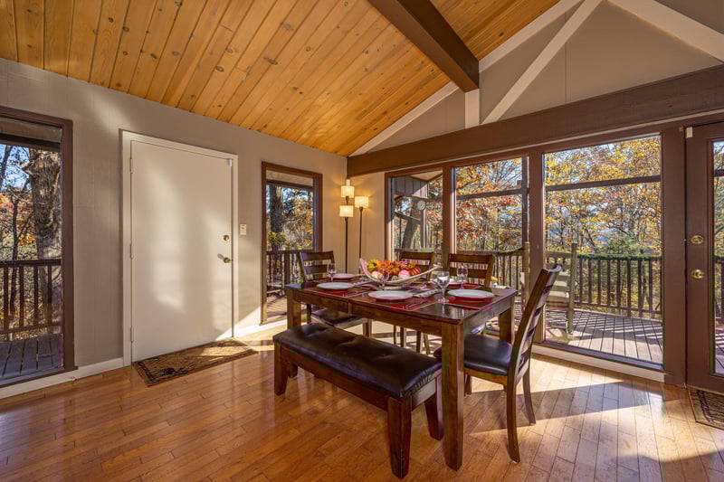 Dining for 6 at Buena Vista Getaway, a 3 bedroom cabin rental located in gatlinburg