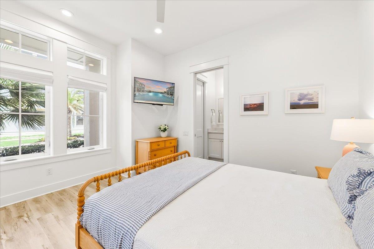 1st Queen Bedroom, 1st Floor