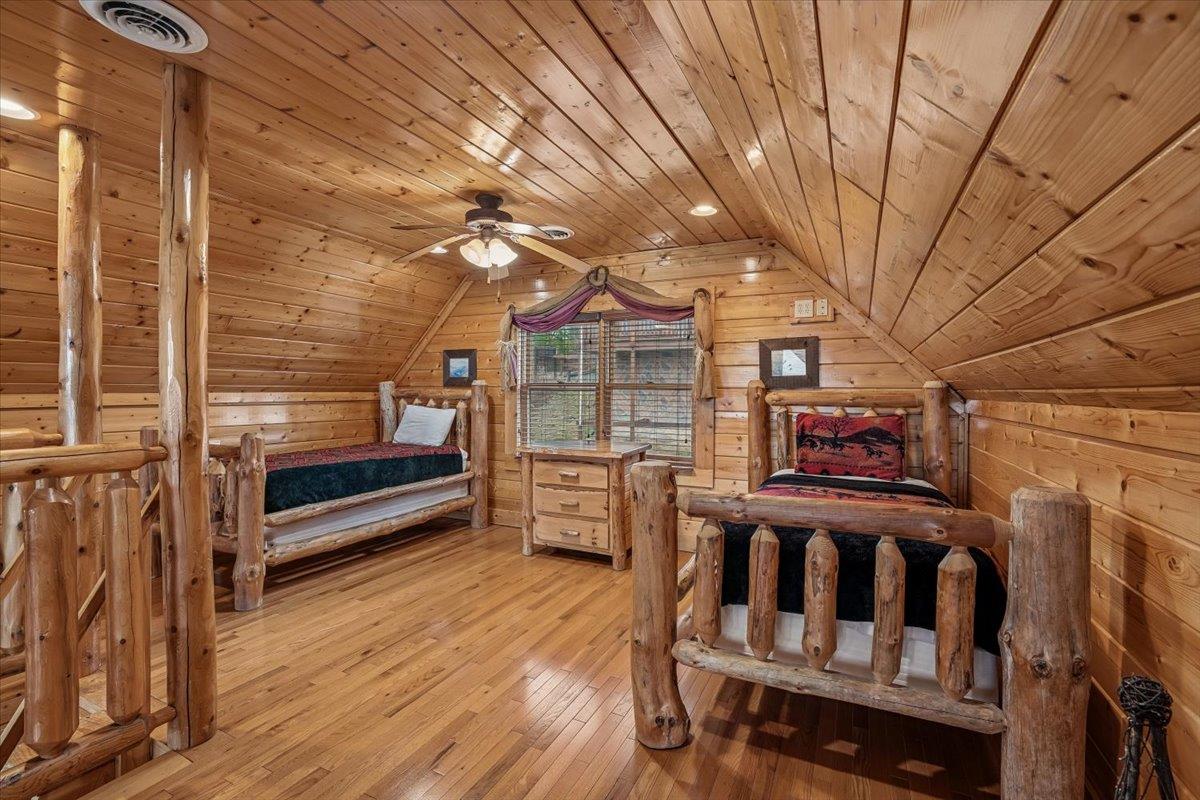38Bedroom