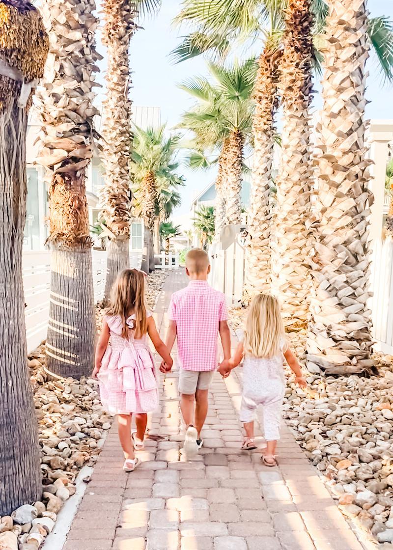 182a64e1e9e34eaaaa22c3234398f3cclarge_Allison M.