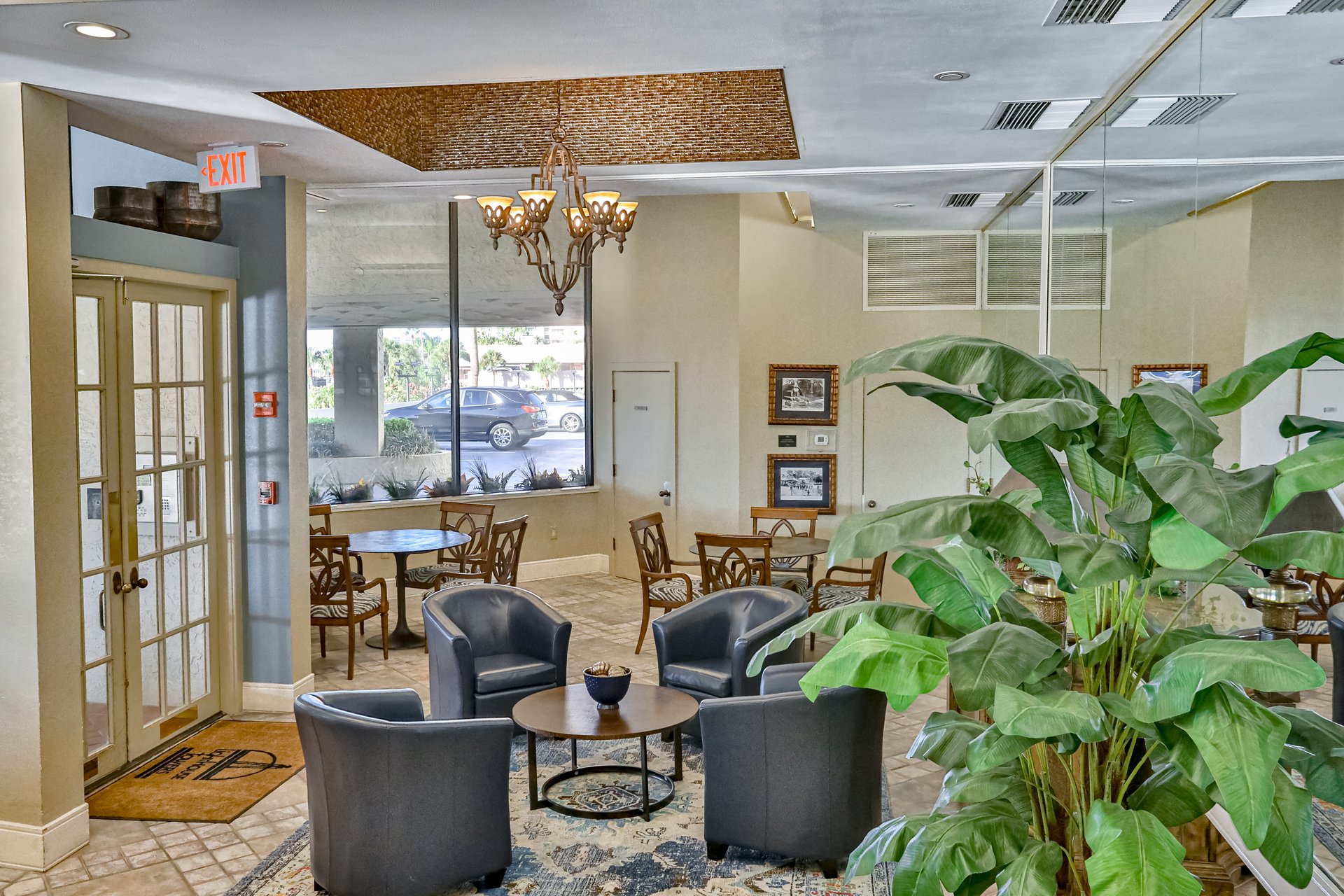 Lighthouse Towers 206 24