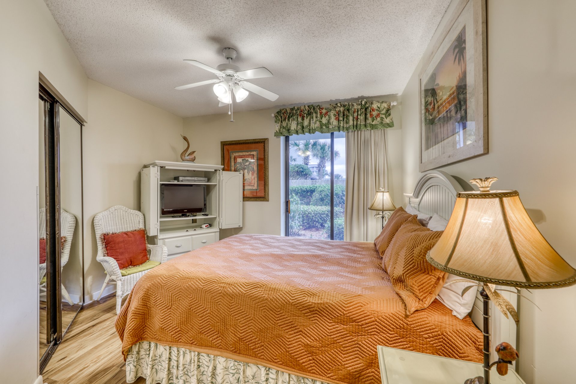 Pelican Pointe 106 23