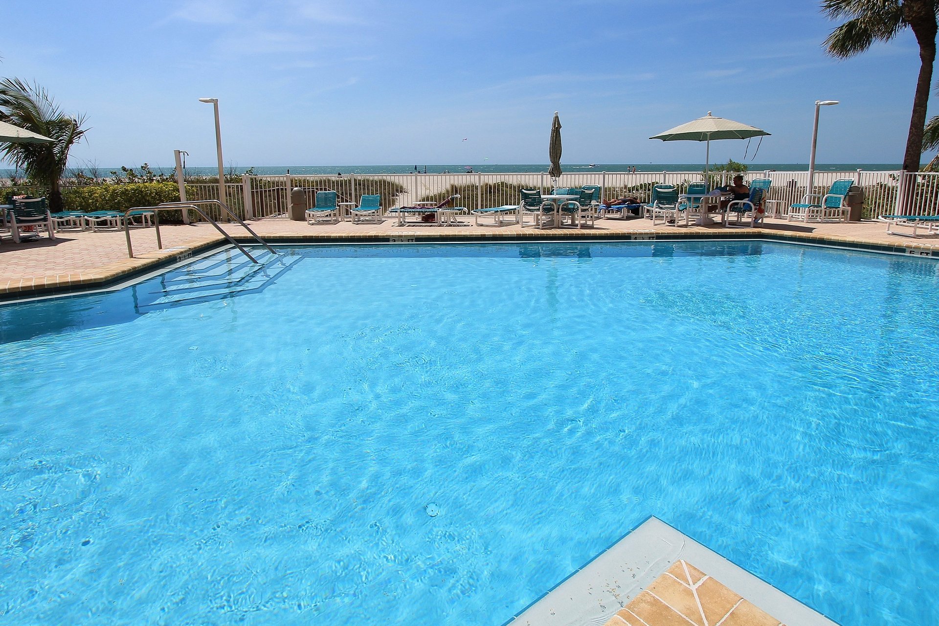 Crescent Beach Club I 16C 27
