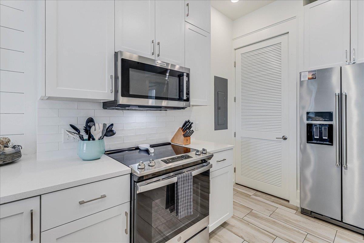 Kitchen and Laundry Closet