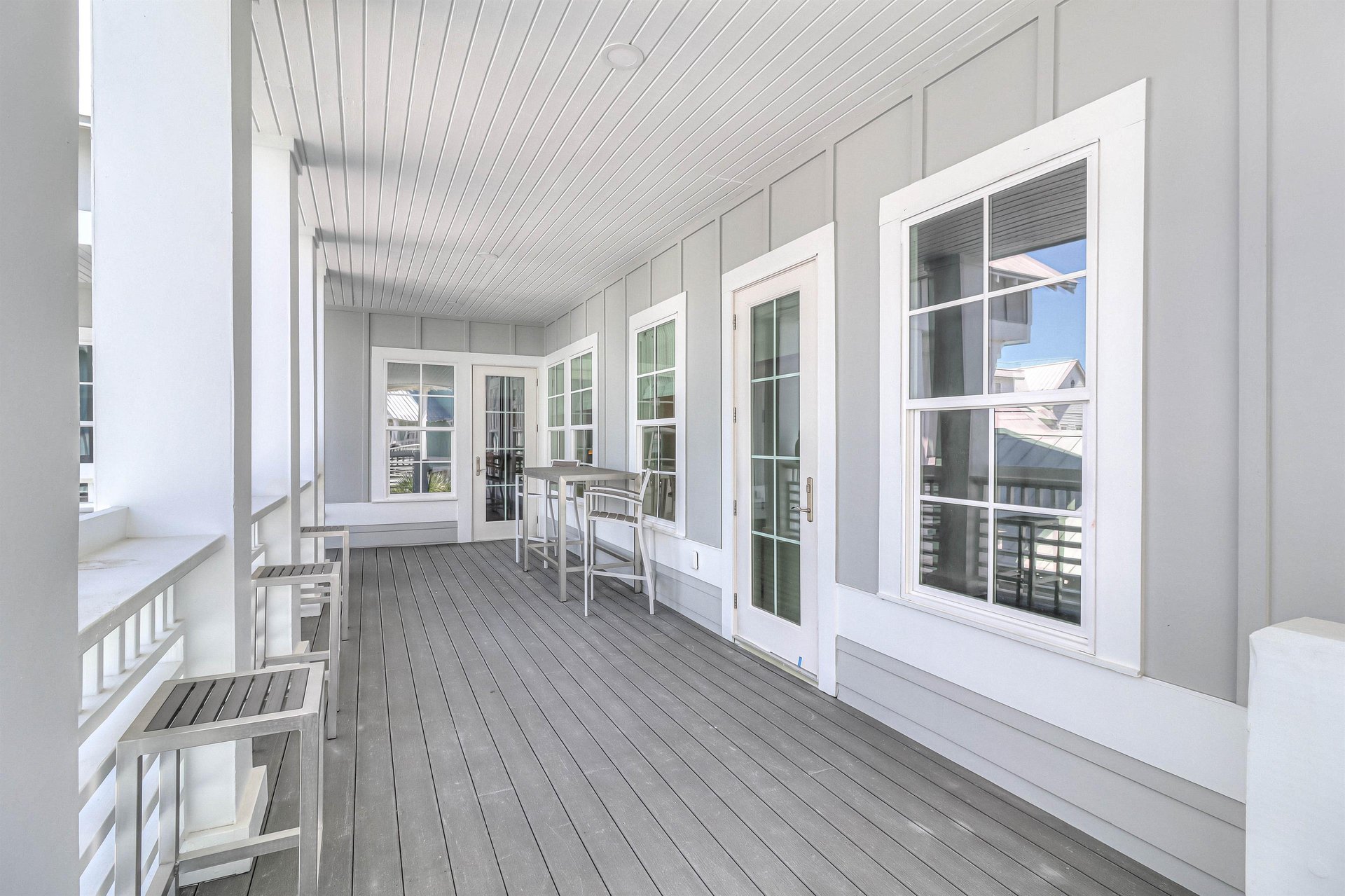 Shared Back Balcony, 2nd Floor