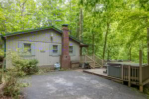 Heavenly Hideaway, a 2bedroom cabin rental located in Gatlinburg