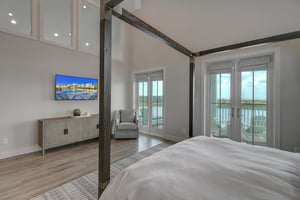 Master King Suite, 2nd Floor
