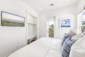 Secondary King Bedroom, 2nd Floor